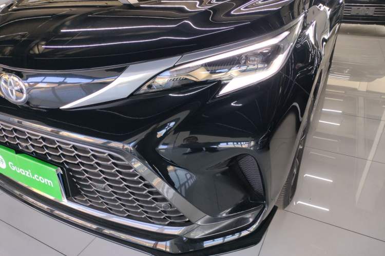Used Toyota Granvia 2024 2.5L Hybrid Prestige PLUS Four-Wheel Drive Version