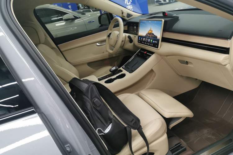 Used Hima AITO M5 2024 Extended-Range Max RS Four-Wheel Drive Advanced Intelligent Driving Version
