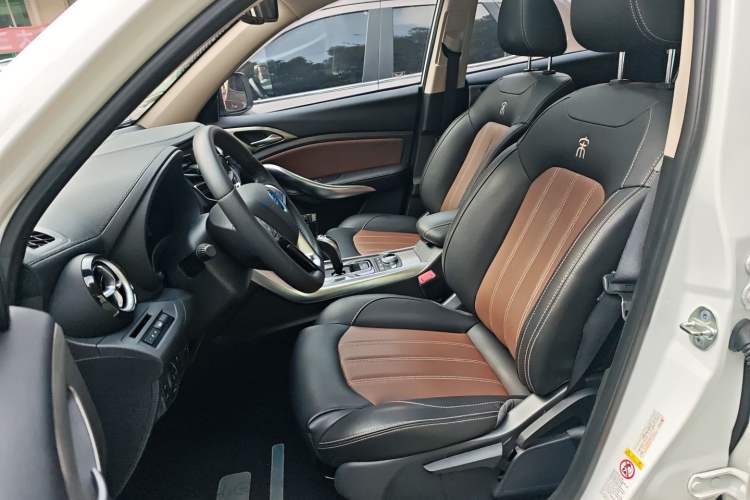 Used BYD Song New Energy 2017 Song DM 1.5TID All-Wheel Drive Luxury Model
