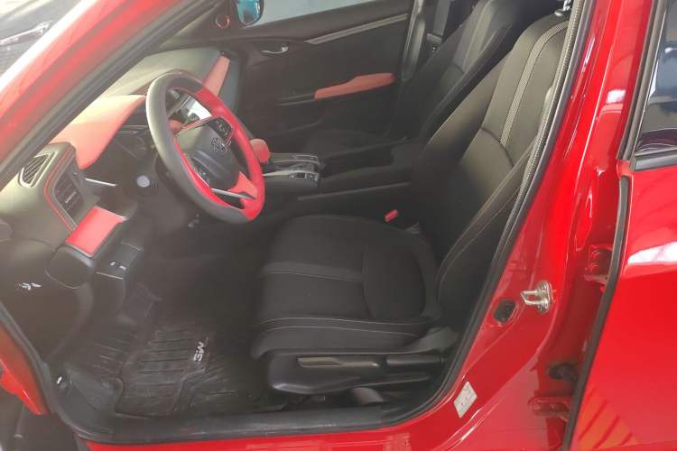 Used Honda Civic 2021 HATCHBACK 220TURBO CVT Trendy Cool Edition