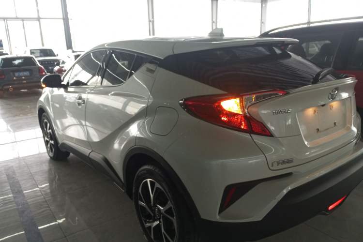 Used Toyota C-HR 2020 2.0L Leading Edition
