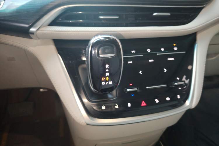 Used Buick GL8 2021 ES Landtrek 653T Comfort Edition
