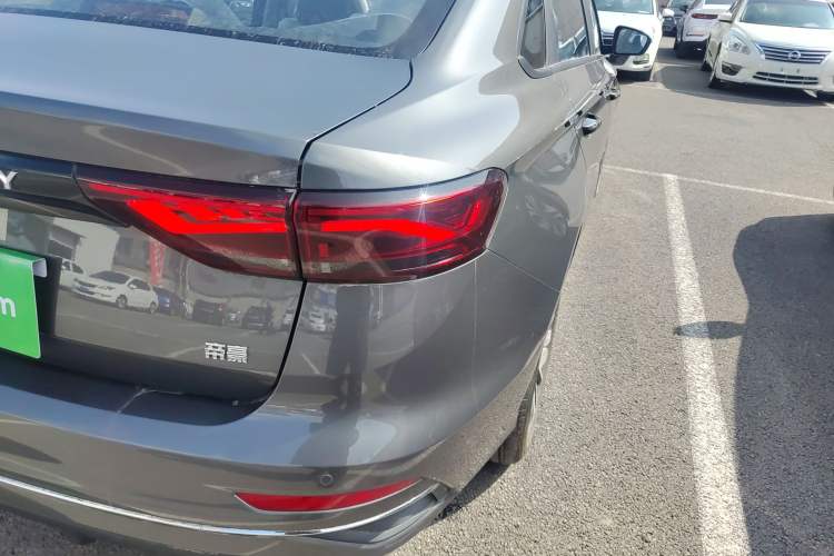 Used Geely Auto Emgrand 2026 Model 4th Generation 4 Millionth Anniversary Edition 1.5L Manual Overdrive Edition
