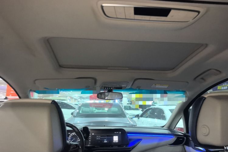 Used Buick GL8 2021 ES Landtrek 653T Comfort Edition
