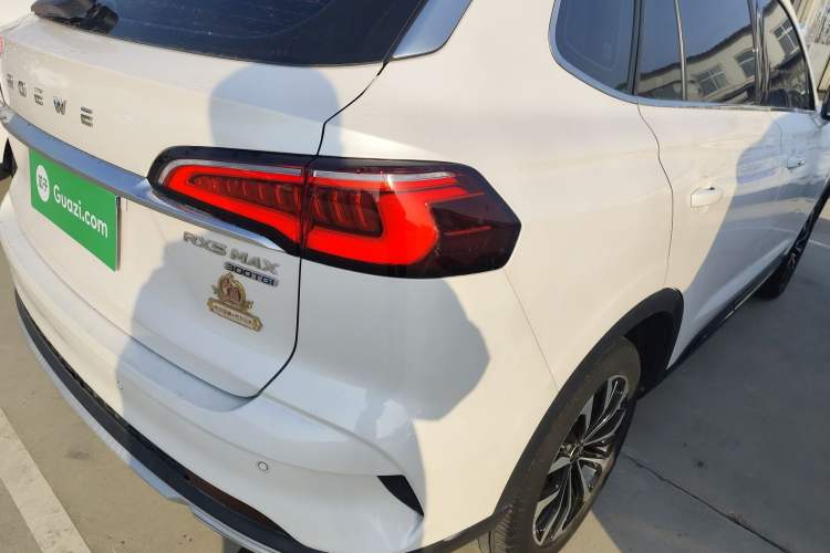 Used Roewe RX5 MAX 2021 Supreme Series 300TGI Automatic Luxury Cabin Edition
