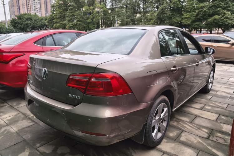 Used Volkswagen Bora 2014 1.6L Manual Comfort Model
