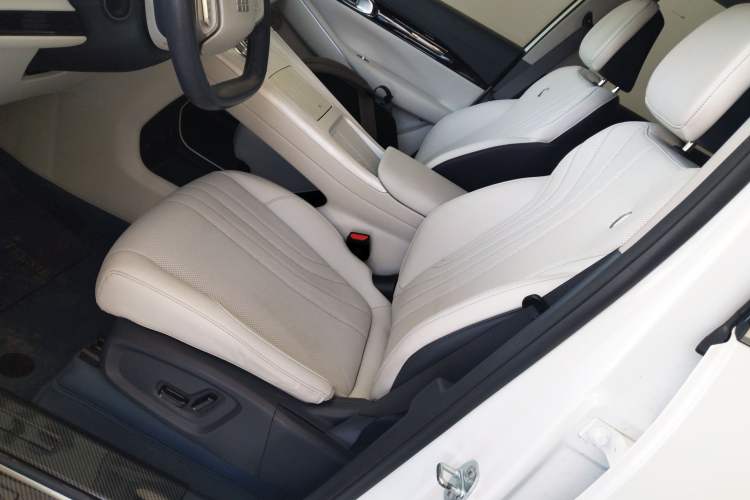 Used  E5 2024 530 km Exploration+ Version