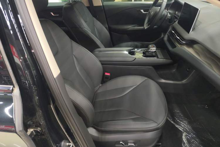 Used Hongqi E-QM5 2023 Revised Version Basic Travel Edition
