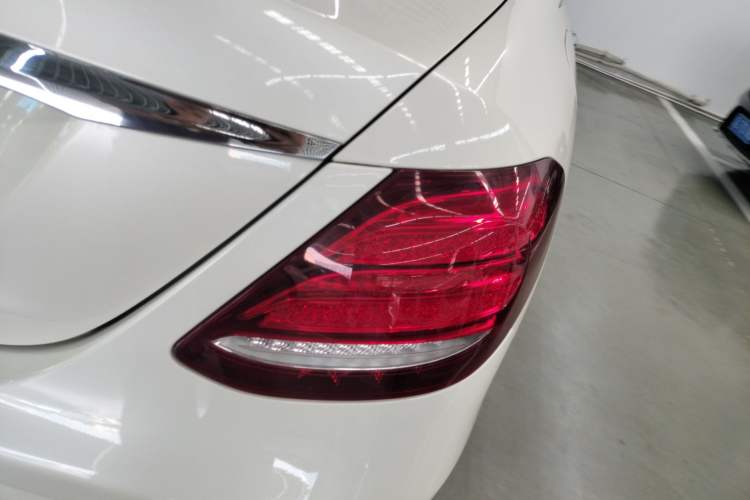 Used Mercedes-Benz E-Class 2020 E 300 L Luxury Model
