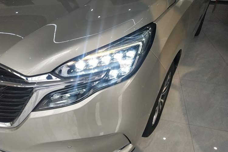 Used Buick GL8 2020 ES Land Cruiser 653T Luxury Edition