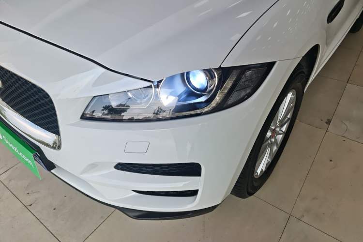 Used Jaguar F-PACE 2018 2.0T Two-Wheel Drive Urban Deluxe Edition
