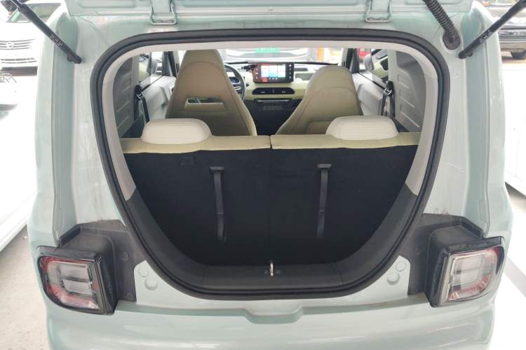 Used Geely Galaxy Panda 2023 Panda Mini 200km Endurance Bear
