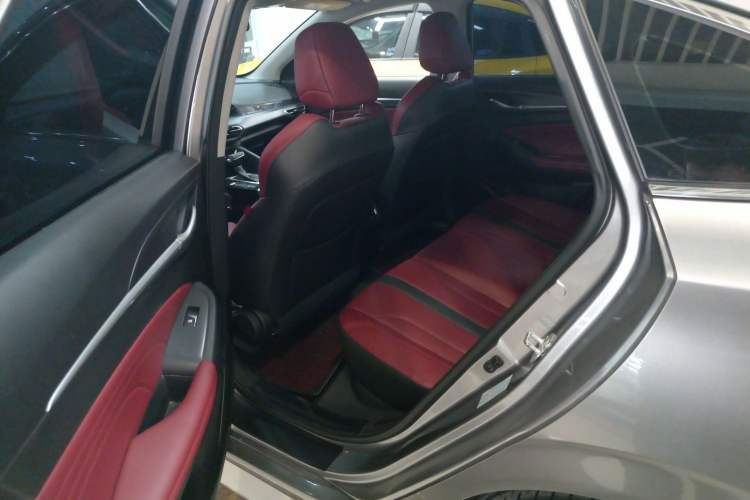 Used Changan Eado 2021 PLUS Blue Whale NE 1.4T GDI DCT Prestige Model
