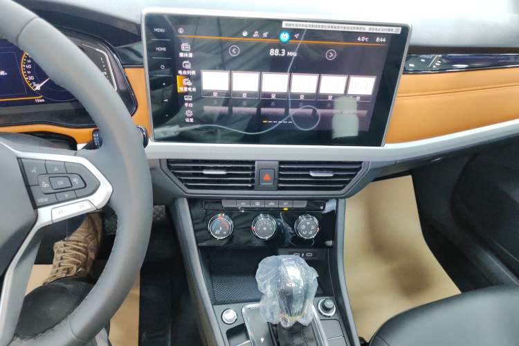 Used Volkswagen Bora 2025 Model, Facelifted 200TSI DSG Yuexing PRO Edition