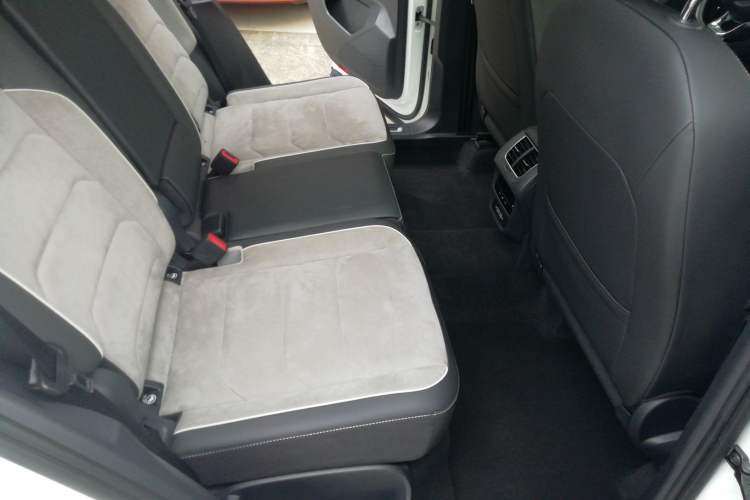 Used Volkswagen Tayron 2020 380TSI All-Wheel Drive R-Line Connected Version