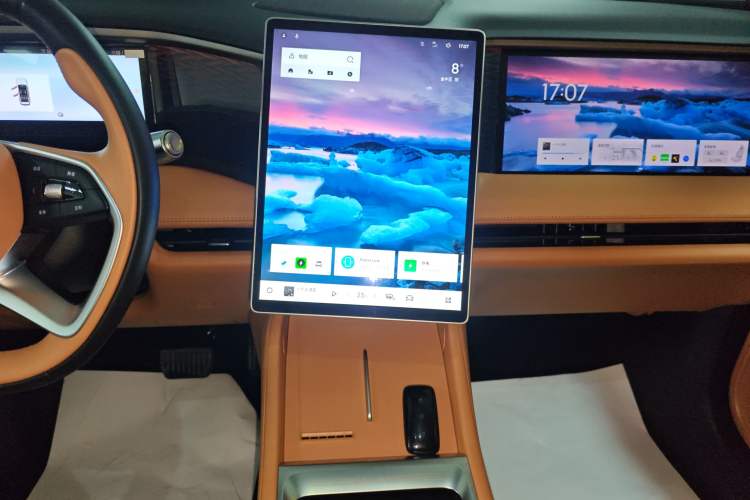 Used  L7 2025 EM-i 115km Exploration+ Edition