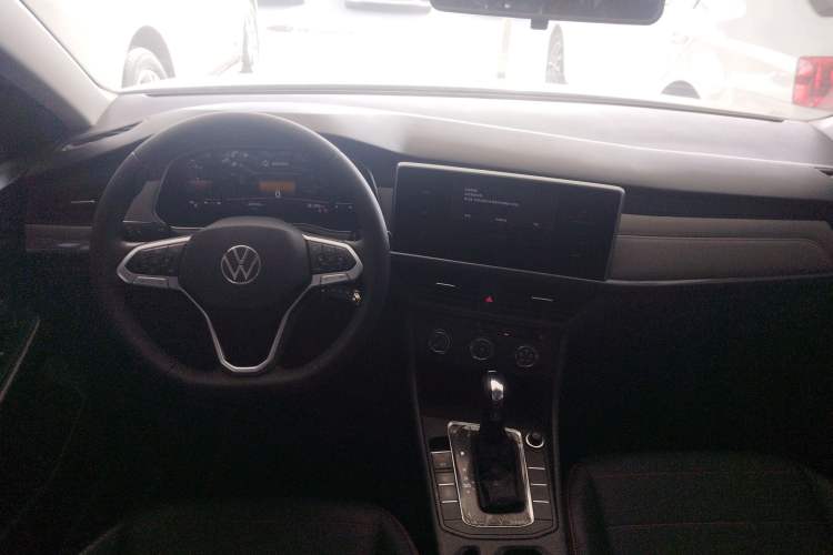 Used Volkswagen Bora 2023 1.5L Automatic Changer Limited Edition
