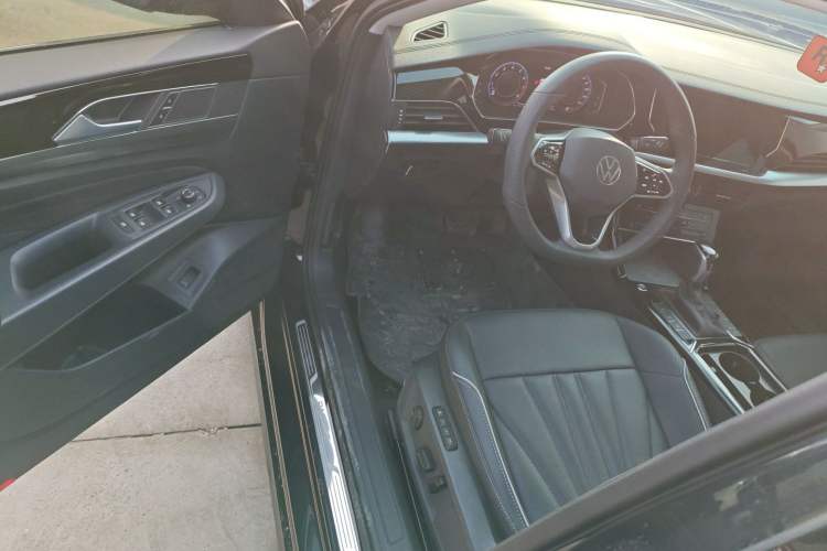 Used Volkswagen Passat 2024 330TSI Elite Edition
