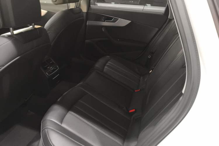 Used Audi A4L 2023 40 TFSI Fashion Dynamic Model