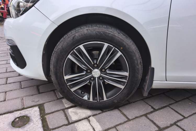 Used Peugeot 308 2018 1.6L Automatic Luxury Edition
