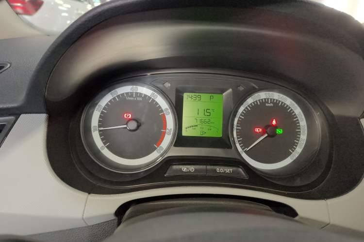 Used Skoda Fabia 2017 1.4L Automatic Car Enjoy Edition
