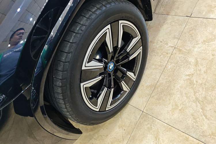 Used BMW iX3 2024 Leading Model