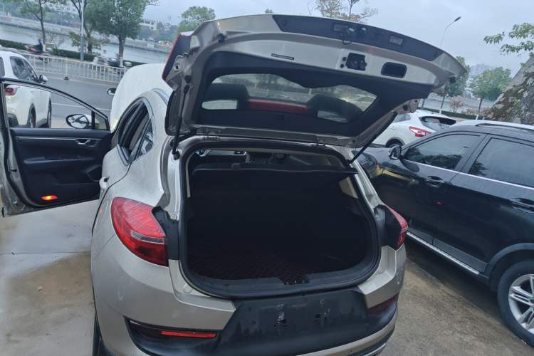 Used Geely Auto Emgrand GS 2016 Sport Edition 1.3T Automatic LingShang Model
