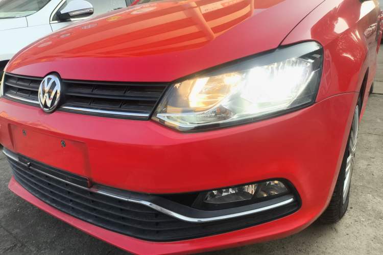 Used Volkswagen Polo 2016 1.6L Automatic Comfort Model
