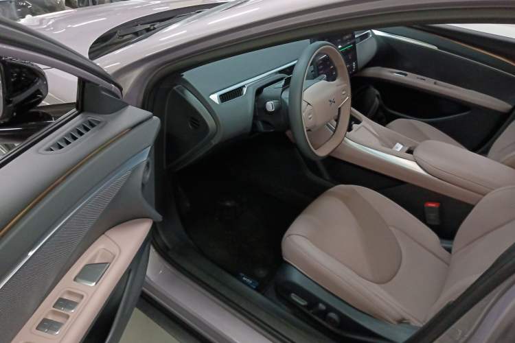 Used XPeng MONA M03 2025 600 with Ultra-Long Range Max
