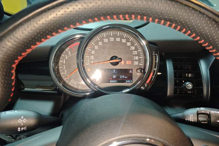 Used  MINI 2018 1.5T COOPER Racing Driver
