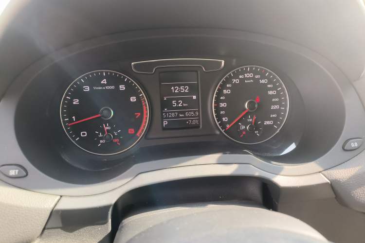 Used Audi Q3 2017 30 TFSI Fashion Model
