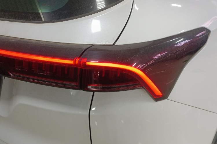 Used JETOUR X70 PLUS 2021 Facelift 1.5T DCT ShanPRO 7-Seater
