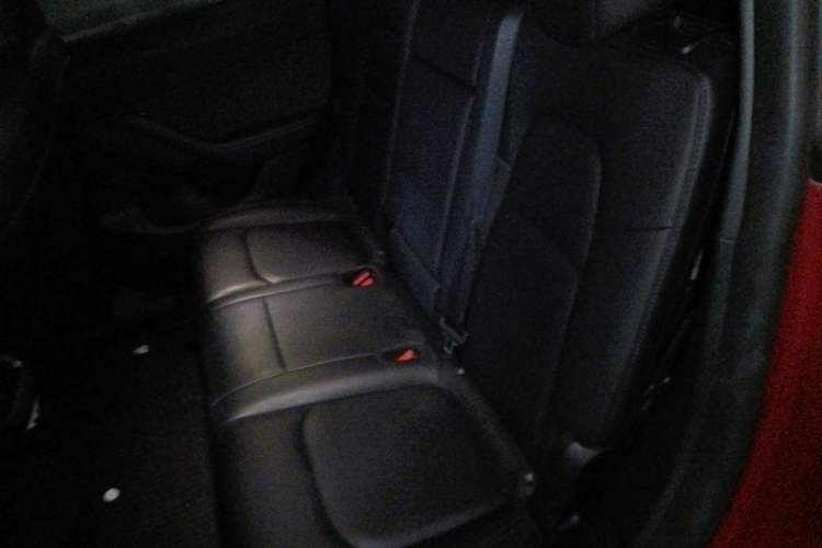 Used Tesla Model Y 2021 Long-Range All-Wheel-Drive Version 3D7