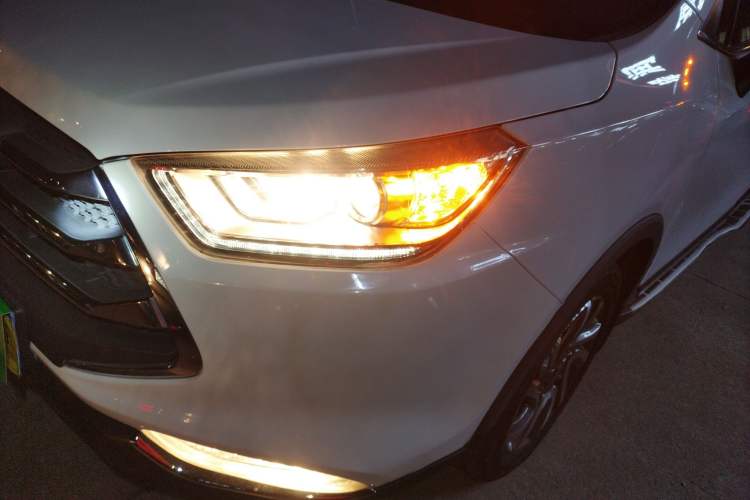 Used  Refine S3 2016 1.5L CVT Luxury Smart Version