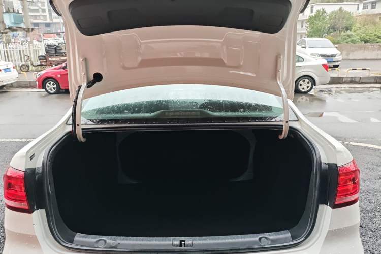 Used Volkswagen Lavida 2019 Lavida Start 1.5L Automatic Trendy Version China VI Standard