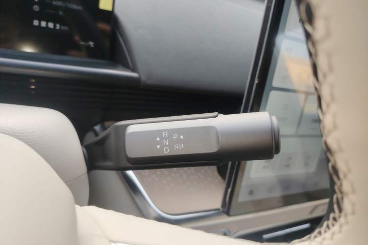 Used Toyota bZ3 2024 616 km Long-Range PRO