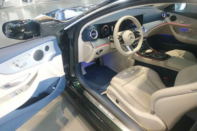 Used Mercedes-Benz E-Class (Import) 2023 E 300 Coupe