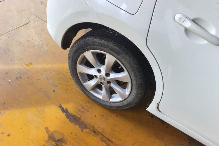 Used Nissan Tiida 2011 1.6L CVT Smart Version
