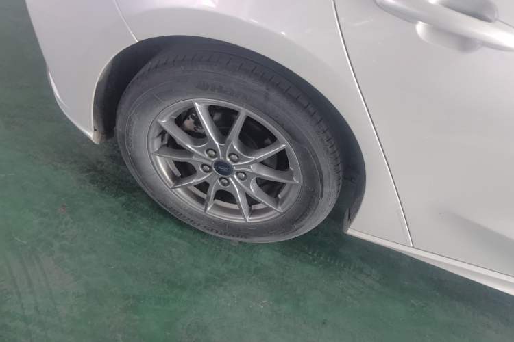 Used Ford Focus 2020 Hatchback 1.5L Automatic Sharp Edition
