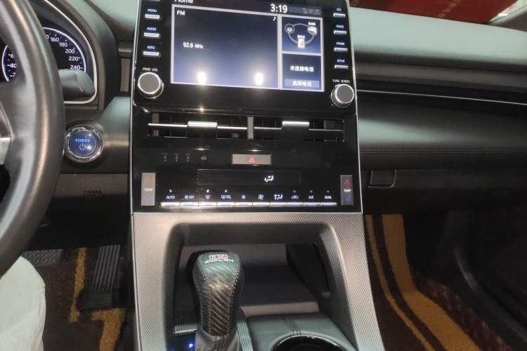 Used Toyota Avalon 2019 Dual-Engine 2.5L Luxury Edition China VI Standard
