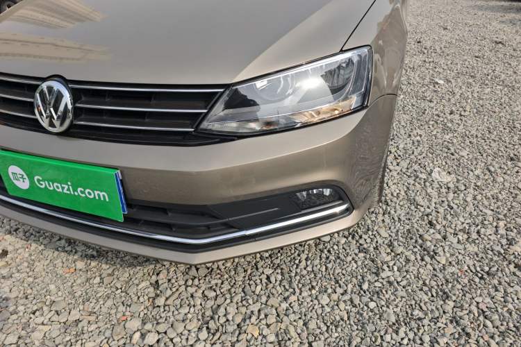 Used Volkswagen Sagitar 2017 230TSI Automatic Comfort Version