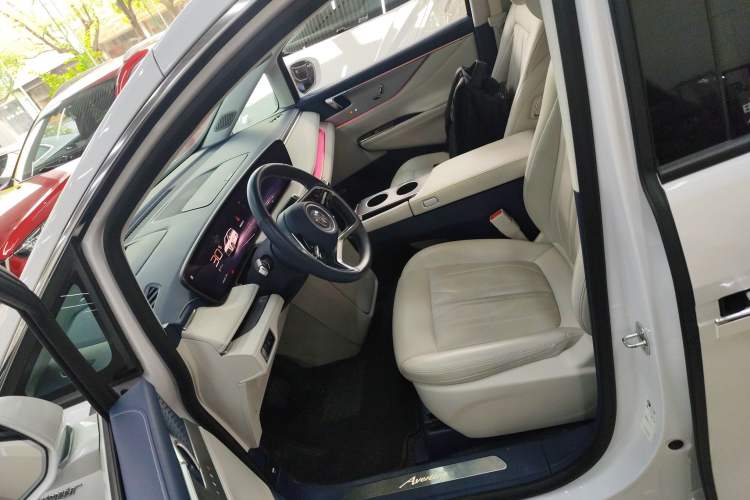 Used Buick GL8 New Energy 2024 Lu Zun Luxury Edition 7-Seater
