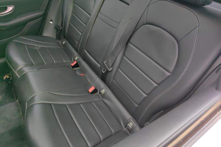 Used Mercedes-Benz GLC 2016 GLC 300 4MATIC Dynamic Model
