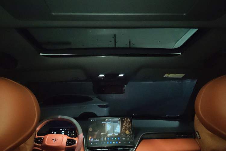 Used  eπ008 2024 636Max All-Electric Version 6 Seats