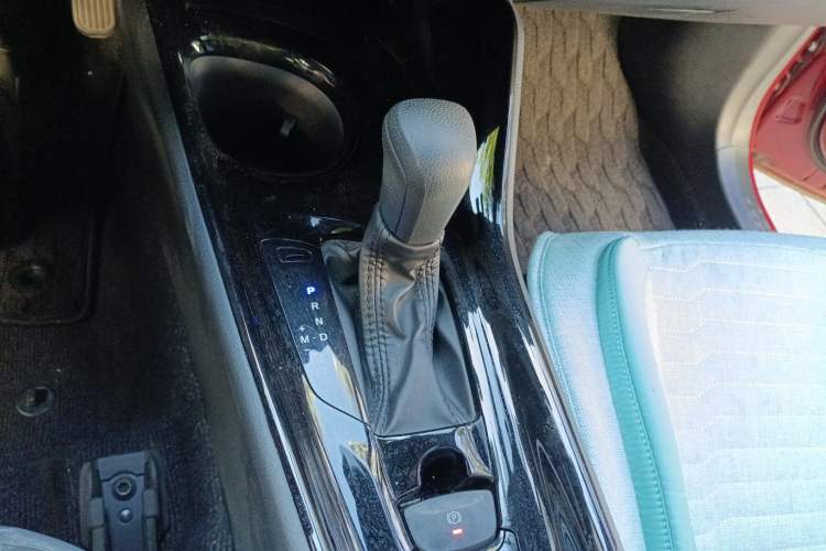 Used Toyota IZOA 2020 2.0L Enjoy Edition