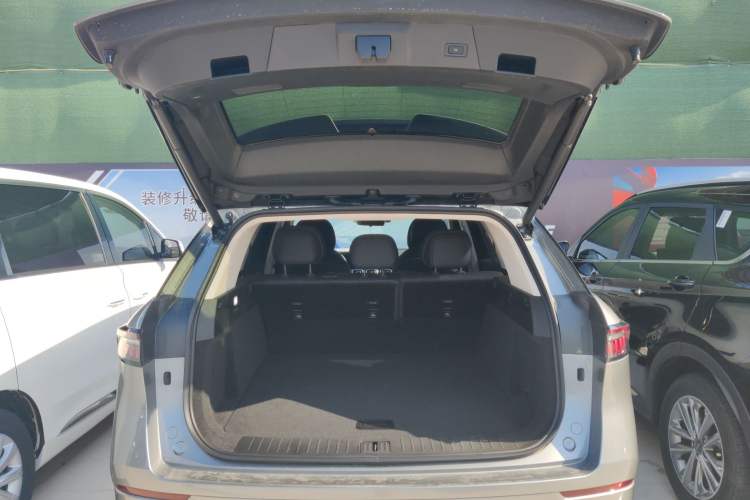 Used Chery Tiggo 9 2023 2.0T Dual-Clutch Two-Wheel Drive Leading Edition 5 Seats
