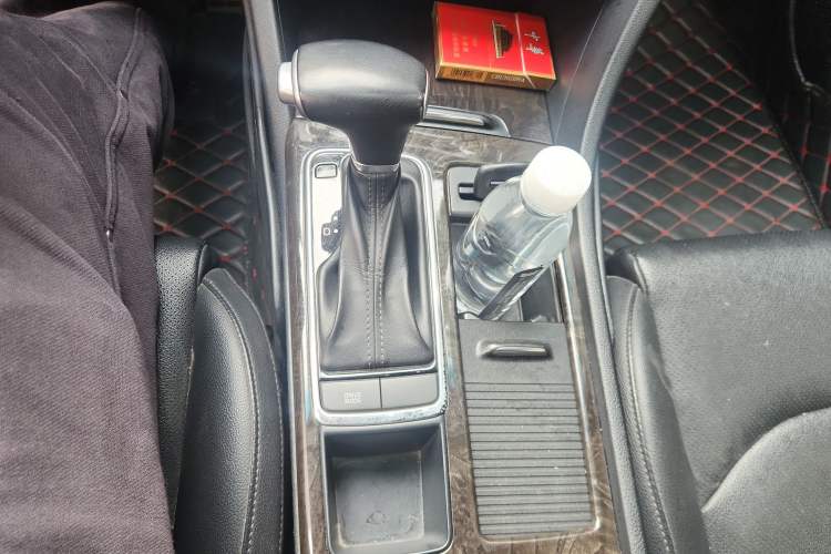 Used Kia K5 2016 1.6T Automatic LUX
