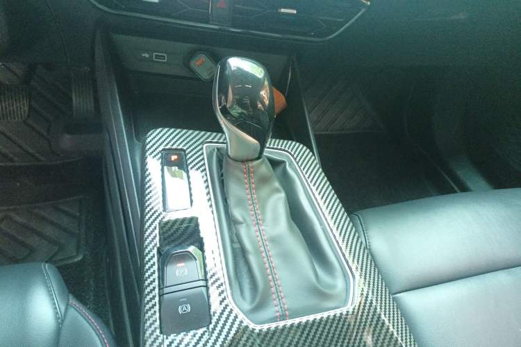 Used MG 5 2021 180 DVVT CVT Youth Luxury Edition
