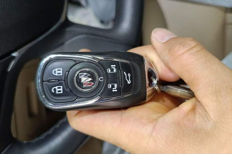 Used Buick GL8 2021 ES Land Cruiser 653T Flagship Model