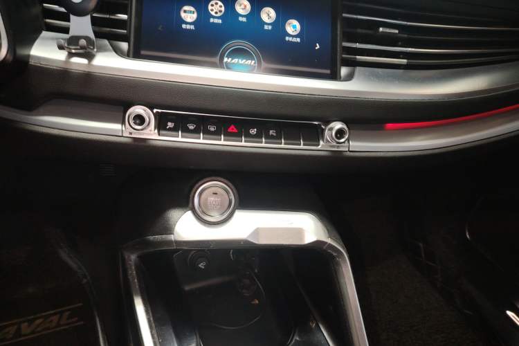 Used Haval H6 2017 Red Label 2.0T Automatic Two-Wheel Drive ZhiShang Model